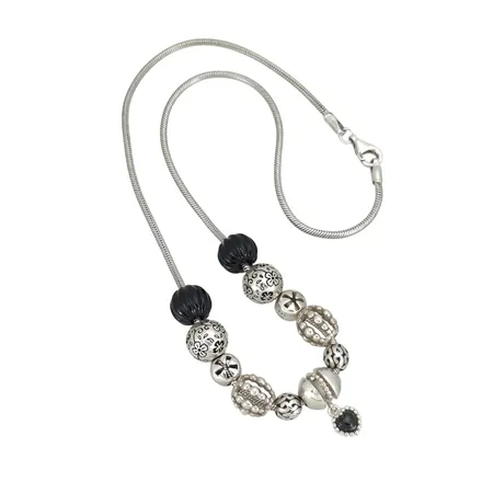 Collier "Spinning" silver 925/1000 Italien, längd 40 cm, bredd 2-10 mm Vikt: 24,9 g