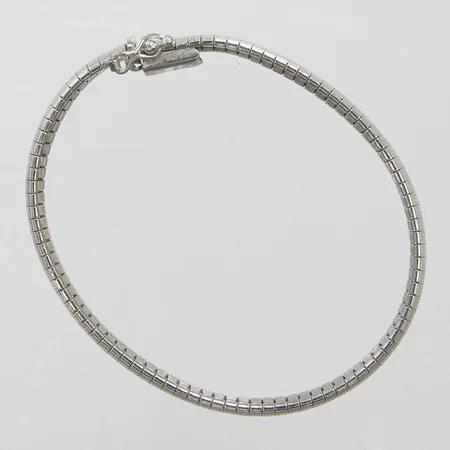 Armband med mönsterdekor längd 19cm, bredd 10mm, silver 830/1000 Vikt: 22,3 g