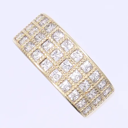 Ring med vita stenar stl 18 bredd 4-9mm smärre slitage 14K Vikt: 5,2 g
