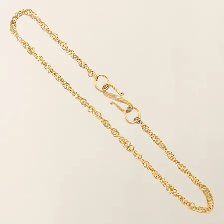 Armband Singapore längd 20cm bredd 2mm, länkbitar saknas, bucklig, 18K  Vikt: 3 g