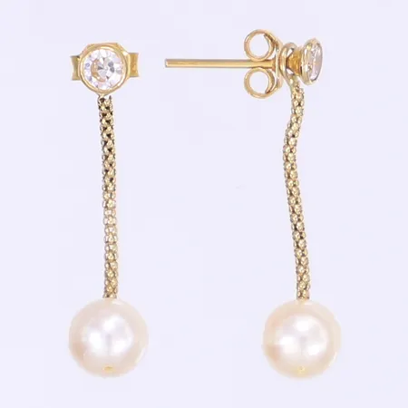 Ett par örhängen med pärlor och vita stenar längd 30mm bredd 1-5mm 18K Vikt: 2 g