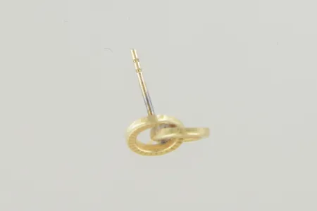 Singel örhänge höjd 7 mm, 18K Vikt: 0,2 g