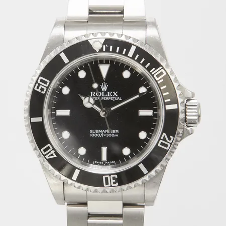 Herrur Rolex Submariner stål automatisk Ø40mm, refnr 14060M, serienr Z340131, cal. 3130, verknr: 3 1516188, boettnr 2160, oysterlänk stål, refnr 93150 OP3, extra länkbit, manual, repigt lås, box ej tidsenlig