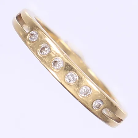 Ring GHA med dia 6 x ca 0,02ct stl 17½ bredd 2-3mm 18K Vikt: 3,3 g