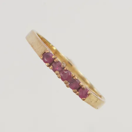 Ring rosa safirer stl:17¼ bredd 2mm 14K 2,4g.