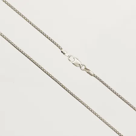 Kedja längd 42,5cm bredd 1,3mm, vitguld 18K Vikt: 3,1 g