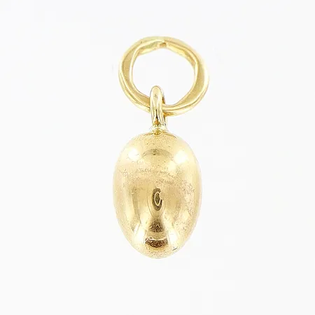 Hänge längd 10mm, bredd 4mm, repa på ena sidan, 18K Vikt: 1 g