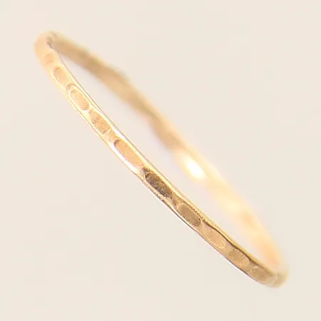 Ring stl 16 bredd 1mm 18K  Vikt: 0,5 g