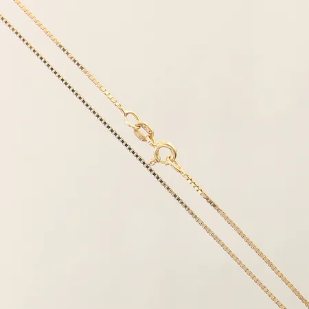 Kedja Venezia Guldfynd AB längd 40,5cm bredd 1mm 18K Vikt: 3,3 g