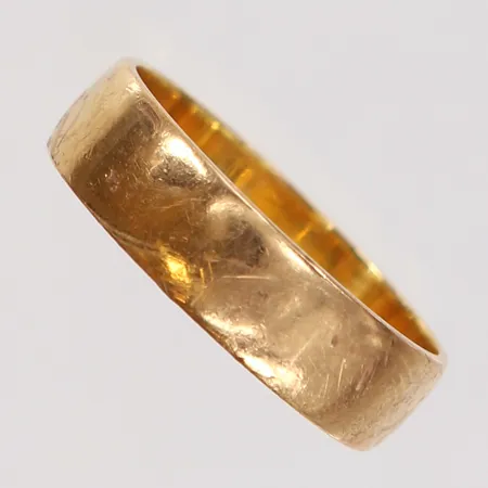 Ring stl 16¼ bredd ca 5mm, repig, 21K Vikt: 3,9 g