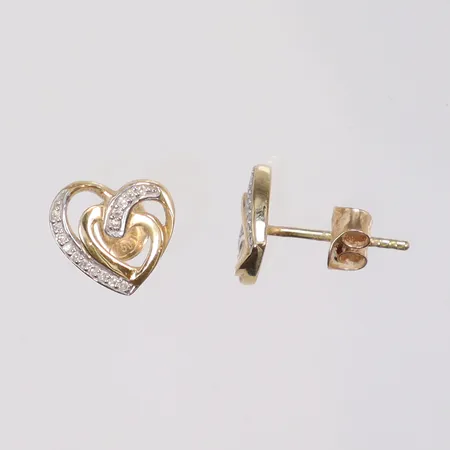 Ett par Örhängen hjärtformade med diamanter 30xca0,005ct 9x9mm 18K Vikt: 1,8 g