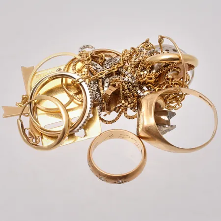 Diverse defekt guld, 18K, 46,41g.