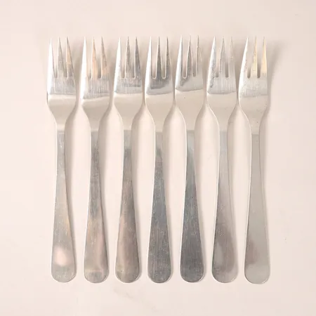 Sju gafflar Wiwen Nilsson längd 20cm, Lund, gravyr B-P, silver 925/1000 Vikt: 401,5 g