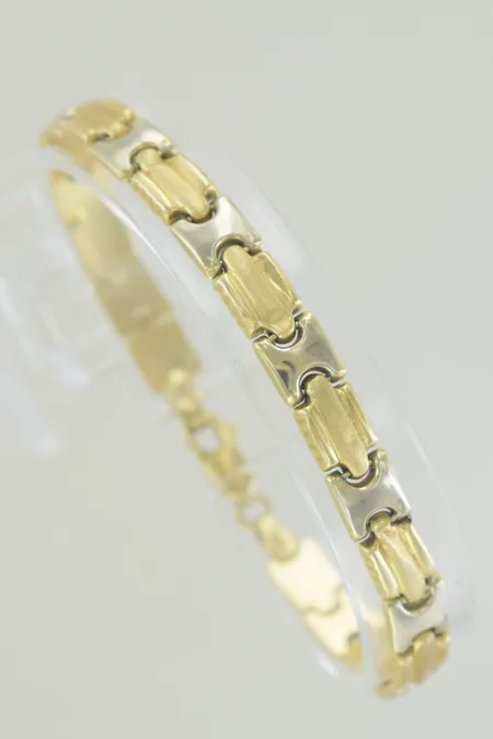 Armband längd 18 cm bredd 7 mm, små ojämn 18K Vikt: 9,7 g