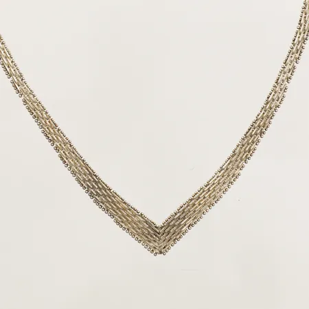 Collier, halvstel längd 42cm, bredd 4,5-7,7mm Silver 925/1000 Vikt: 21,3 g