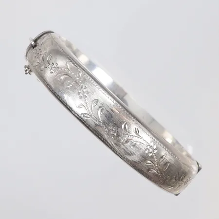 Armring, Ø60mm, bredd 12mm, öppningsbart, säkerhetskedja, 925/1000 silver Vikt: 19,5 g