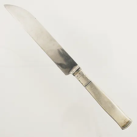 Fiskkniv modell Rosenholm längd 20,5cm blad i rostfritt stål, Guldsmedsaktiebolaget I Stockholm, år 1944, silver 830/1000, bruttovikt: 39,8g.