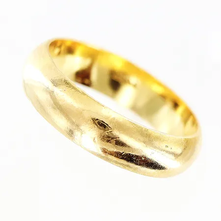 Ring slät stl:17, bredd 4,5mm, tunna repor, 21K Vikt: 5,2 g