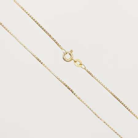 Kedja Venezia längd 52,5cm, bredd 0,9mm ojämna länkar 14K  Vikt: 2,6 g