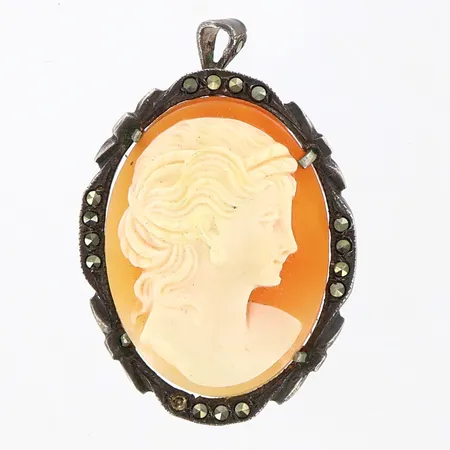 Hänge Camé, markasiter 35x23mm, 1 sten saknas, silver 925/1000. Bruttovikt: 5,4gram. Vikt: 5,4 g