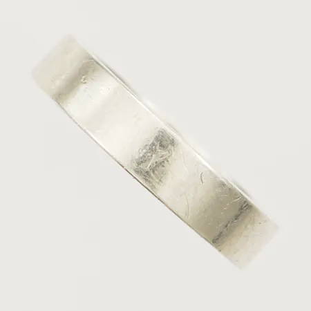 Ring stl:17 bredd 4,1mm, GHA 925/1000 silver  Vikt: 2,5 g