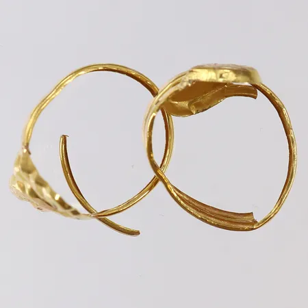 Ringar 2st buckliga/defekta 18K Vikt: 1,6 g