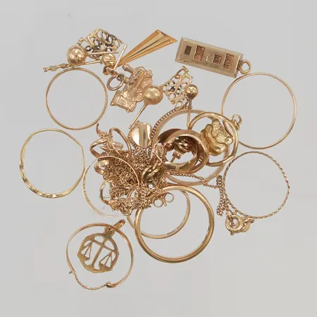 Diverse guld defekt/gravyr, 18K 31,4g.