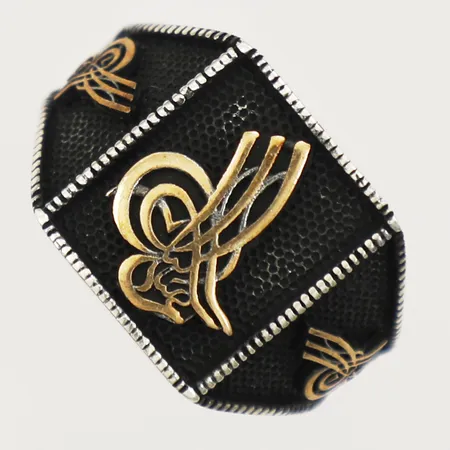 Ring med emalj stl:21 bredd 2,7mm 925/1000 silver Vikt: 6,9 g