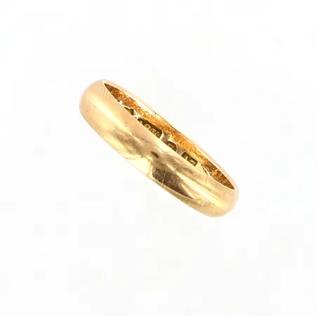 Ring slät stl:16¾ bredd 3,5mm gravyr 18K. Vikt: 2,7 g
