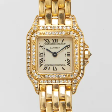 Damur Cartier Panthere 18K quartz Ø22mm, refnr 128000M, serienr 002436, diamantkrans 88 x ca 0,01ct + 8 x ca 0,005ct, krona 1 x ca 0,02ct, (totalt 97st dia) länk i 18K, dubbel viklås, behov av batteribyte, inga tillbehör, bruttovikt: 69,0g Vikt: 0 g