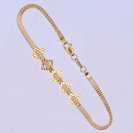 Armband längd 19 cm, något vriden länk 21K. Vikt: 4,3 g