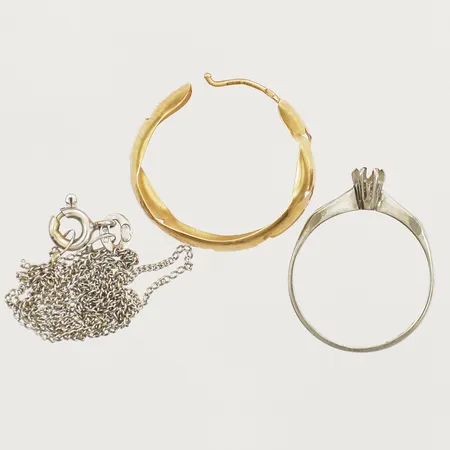 Diverse guld, defekt 18K Vikt: 3,6 g