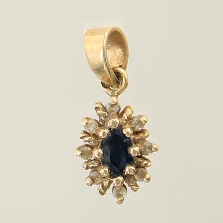 Hänge med blå och vita stenar 15x8mm skev 18K  Vikt: 1 g