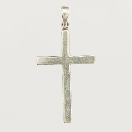 Hänge kors längd 37mm inkl ögla, bredd 19mm, GHA 925/1000 silver Vikt: 2,4 g
