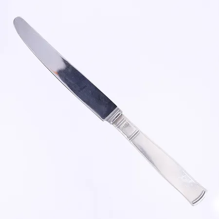 Kniv 16cm, blad i rostfritt stål, gipsfyllt handtag, silver 830/1000 Bruttovikt: 42,3g Vikt: 42,3 g