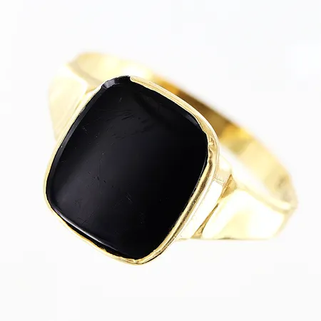Ring med sten stl:19¾, skev skena, repig sten, 18K Vikt: 3,1 g