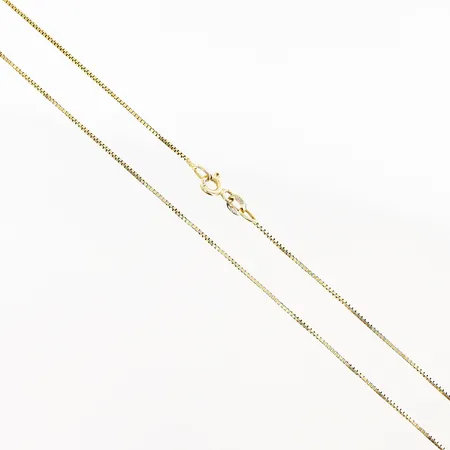 Kedja Venezia längd 41cm, bredd 0,5mm, mindre skevheter på länk, 18K Vikt: 2,6 g