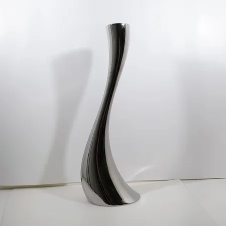 Golvljusstake. Georg Jensen. Cobra collection. Design Constantin Wortmann, Höjd: 50cm. Rostfritt stål, nyskick. Kartong saknas