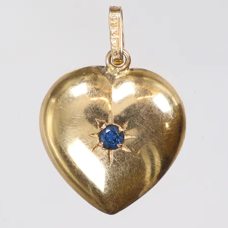 Hänge hjärta med blå sten 15x21mm inklusive hängöglan 18K Vikt: 1,4 g
