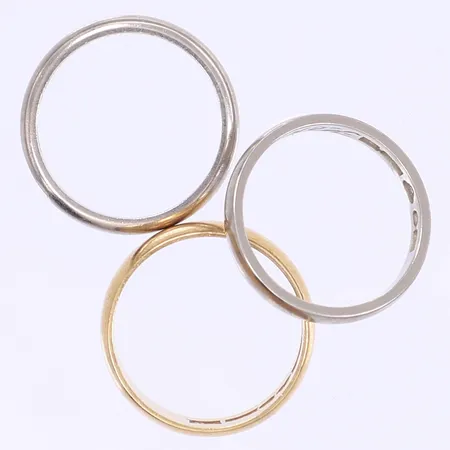 Släta ringar gravyr vitguld/rödguld 18K Vikt: 11,5 g