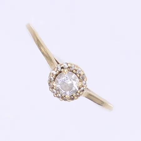 Ring med vita stenar defekt 14K Vikt: 1,3 g