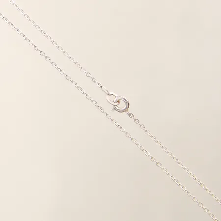 Kedja Ankar längd 42,5cm bredd 1,2mm vriden länk öppen ögla vid lås skev silver 925/1000 Vikt: 2,1 g