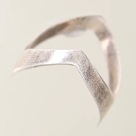 Ring stl:19 bredd 3,5-6,5mm silver 925/1000 Vikt: 1,9 g