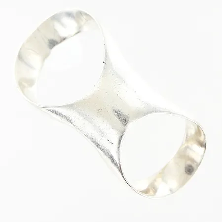 Ring dubbel ca stl:17¾/20¾, bredd 6,5mm, 925/1000 silver Vikt: 8,2 g