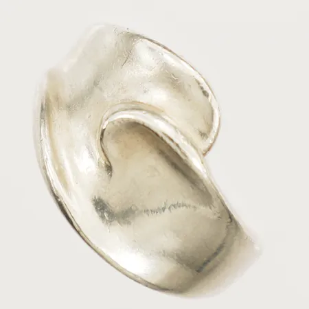 Ring stl:18¼ bredd 2,6-14,3mm 925/1000 Silver Vikt: 6,6 g