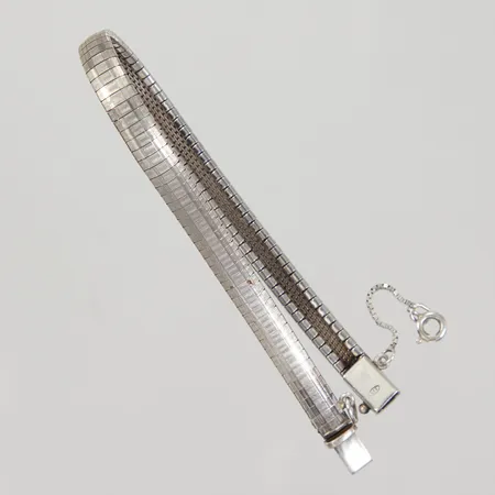 Armband halvstelt ca 17,5cm, bredd 6mm, säkerhetskedja, 835/1000 silver, Vikt: 12,2 g