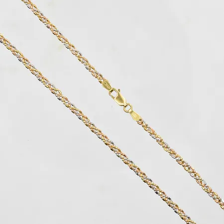 Collier flätad modell längd 47 cm, bredd 3 mm, rödguld/gulguld/vitguld, 18K. Vikt: 7,6 g