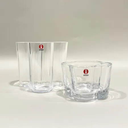 Iitala Aalto set en ljushållare höjd 6cm samt en vas höjd 10cm glas originalförpackning Skickas med paket.