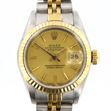 Damur Rolex Oyster Perpetual Datejust, stål/guld, automatisk, Ø26mm, från 1985/86 refnr: 69173 serienr: 8928074, kaliber 2135, boettnr: 69000A, datum, jubileelänk i stål/guld, safirglas med nagg vid kl 6, länk något slapp, medföljande värderingsintyg från Douglas Krook från 2003. Vikt: 0 g