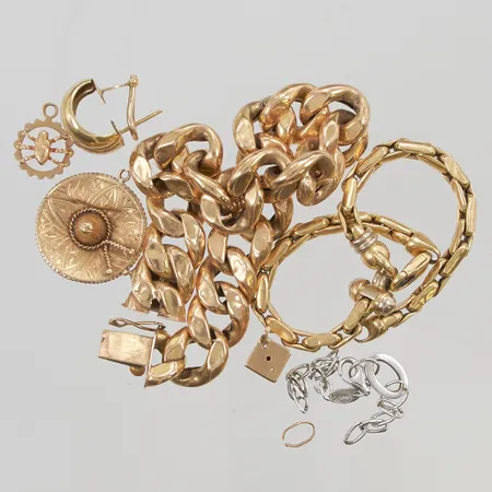 Diverse guld defekt 18K 42,9g.